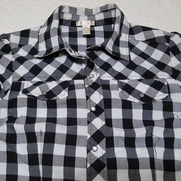 Ambiance Apparel Women´s Plaid Button Dow Shirt, Size M - Picture 8 of 15